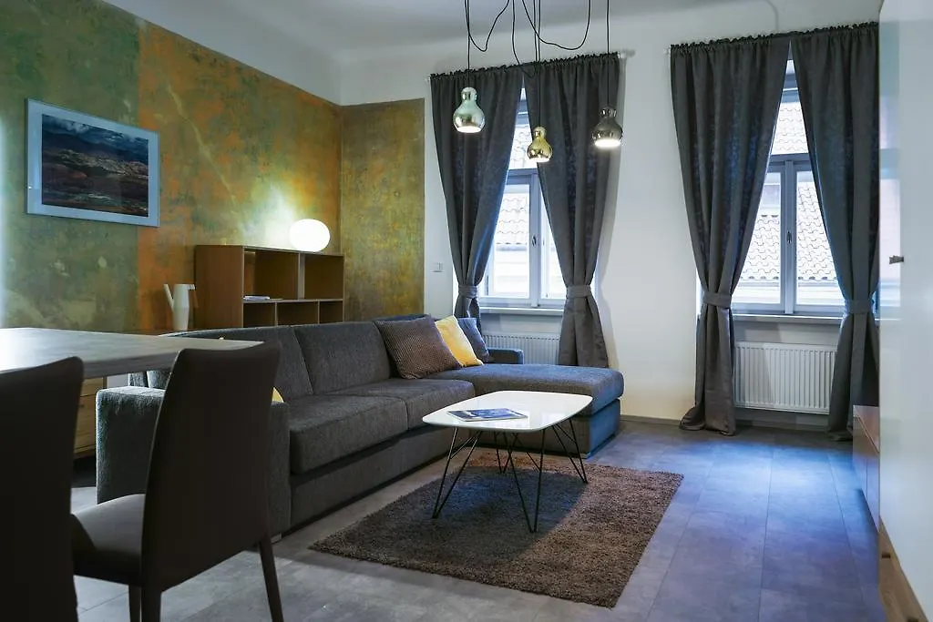 Apartments At The Blue Duckling Prag