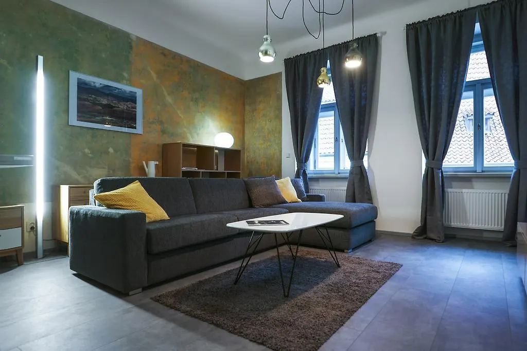Apartments At The Blue Duckling Prag 0*,